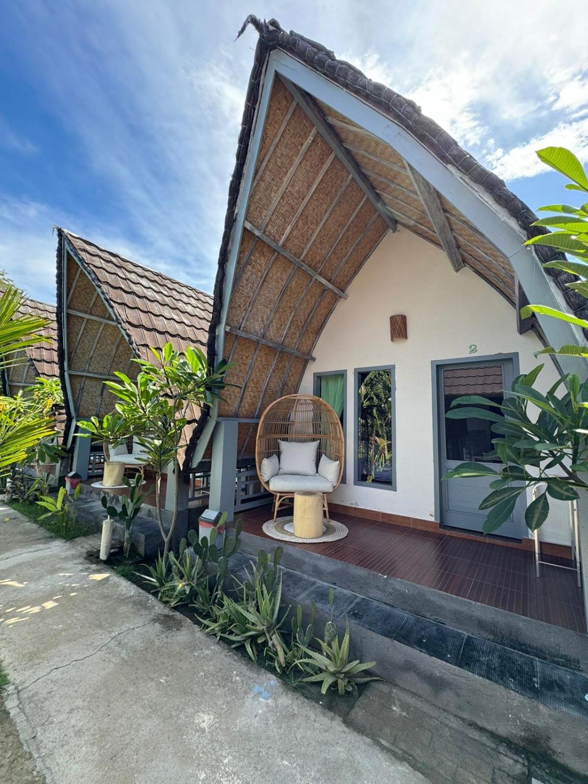 Capacabana Gili Apartment Гили Еър Екстериор снимка